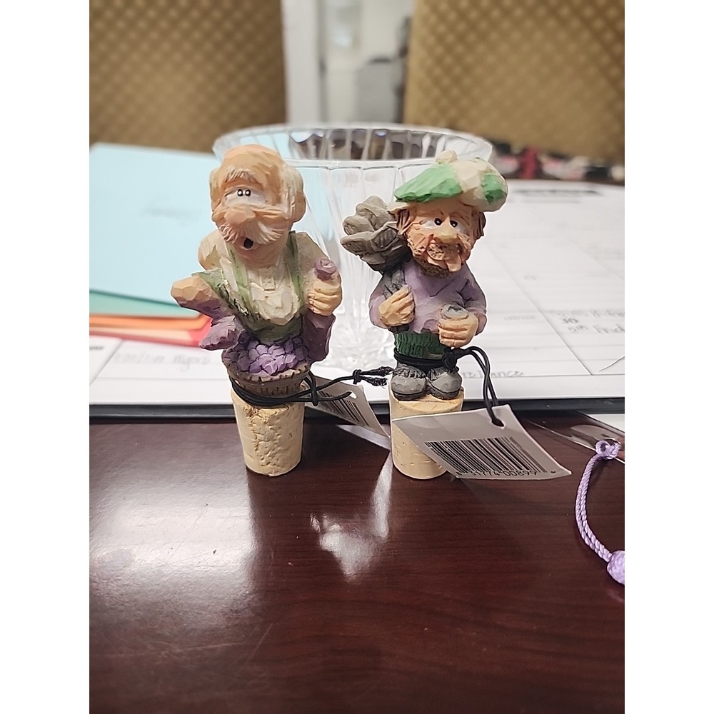 Set Of 2 Resin Carved Wine Bottle Cork/Stopper Golfer, Old Man